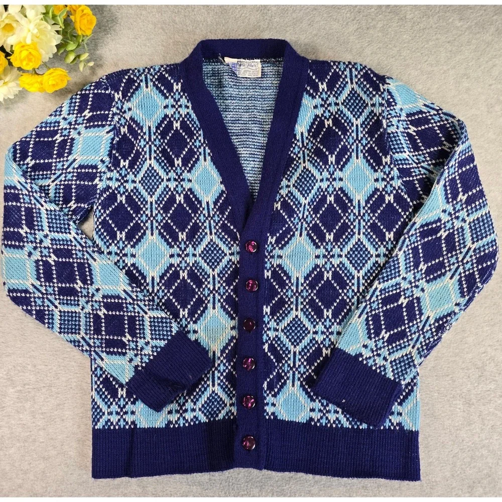 Vintage 70s Girls Blue Purple Argyle Knit Button Front Cardigan Sweater Medium